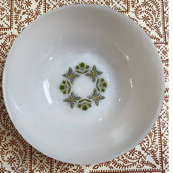 Vintage Anchor Hocking Fire King Serving Bowl Green Meadow Floral Multipurpose - Picture 1 of 5